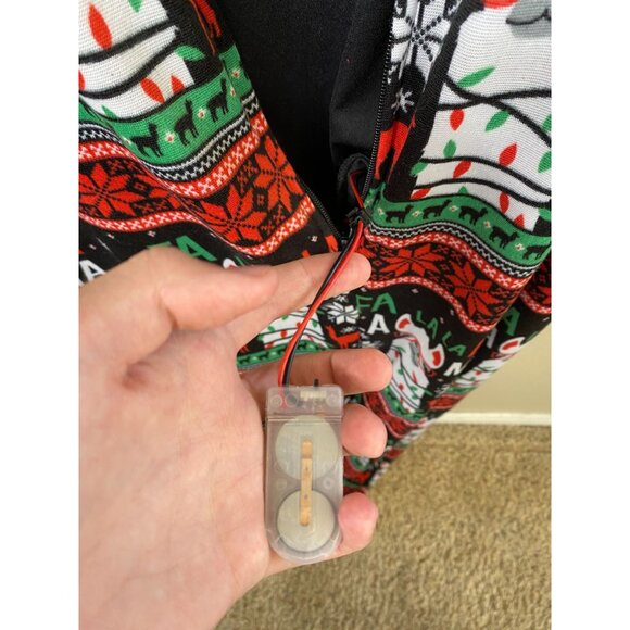 Dec 25th Christmas Light-Up Llama Holiday Onesie Pajamas XXL Festive Polyester - Picture 5 of 9
